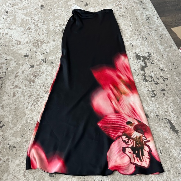 MISA Los Angeles Sierra Skirt Size Small NWT - Picture 6 of 8